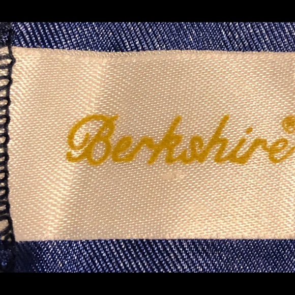 Vintage Berkshire Scarf - Picture 2 of 8